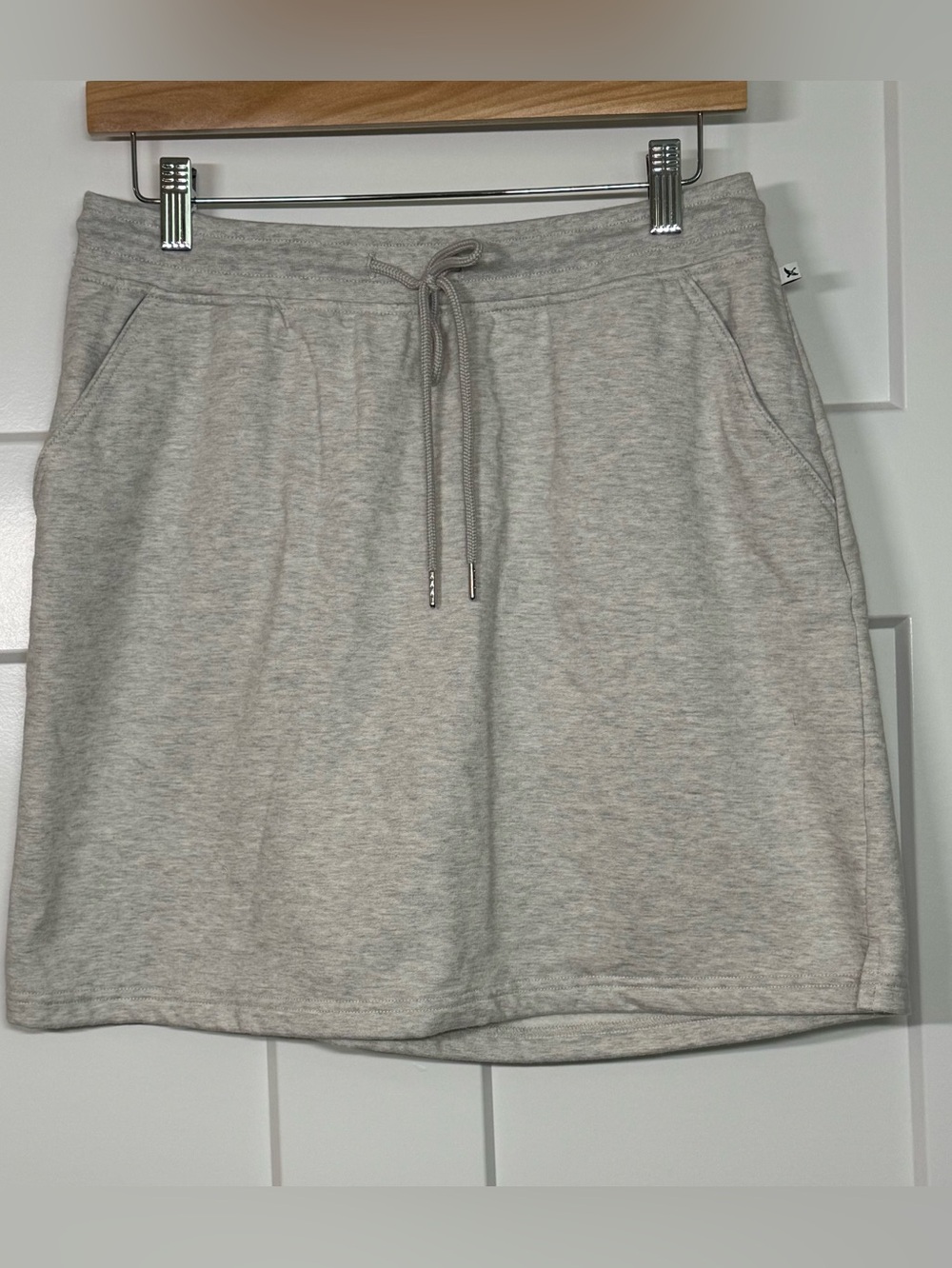 Woman’s Eddie Bauer Heather Gray Sweat Skirt Size Medium